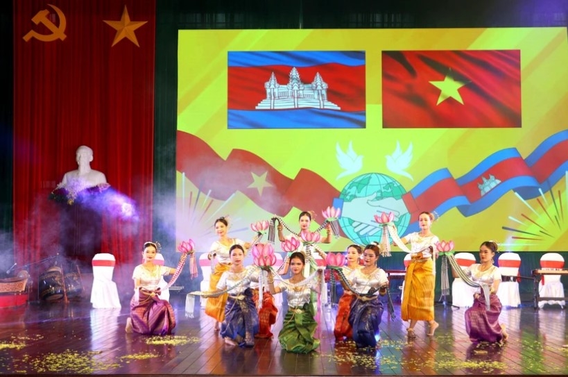 Vietnam–Cambodia art exchange promotes cultural ties